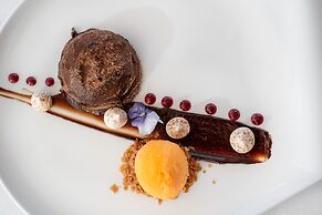 Eurostars Oasis Plaza Hotel