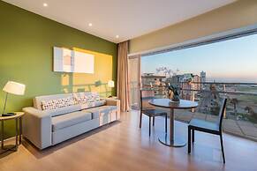 Eurostars Oasis Plaza Hotel