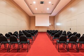 Eurostars Oasis Plaza Hotel