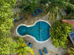 Ray Caye Private Island Resort