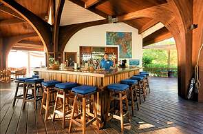 Ray Caye Private Island Resort