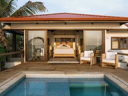 Ray Caye Private Island Resort