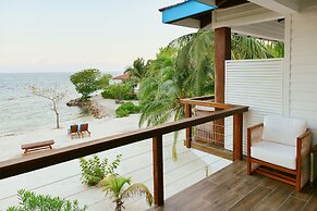 Ray Caye Private Island Resort