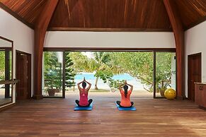 Ray Caye Private Island Resort