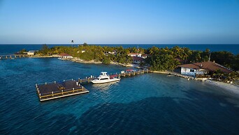 Ray Caye Private Island Resort