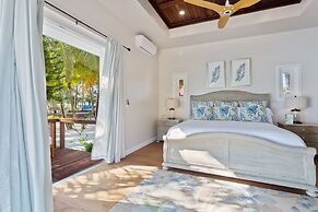 Ray Caye Private Island Resort