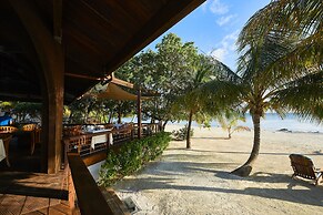 Ray Caye Private Island Resort
