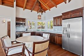 Ray Caye Private Island Resort