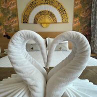 Baan Sailom Resort