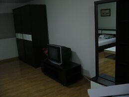 IMPACT Muang Thong Thani Service Condo