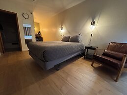 The Pioneer Motel