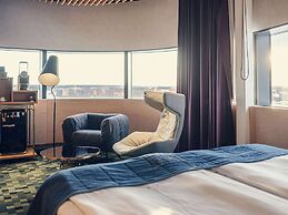 U&Me, BW Signature Collection