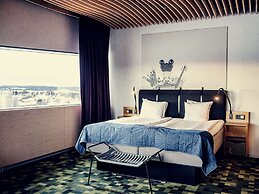 U&Me, BW Signature Collection