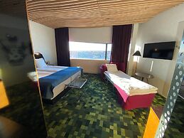 U&Me, BW Signature Collection