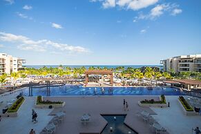Royalton Riviera Cancun, An Autograph Collection All-Inclusive Resort 