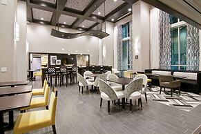 Hampton Inn & Suites Bellevue Downtown-Seattle