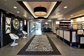 Hampton Inn & Suites Bellevue Downtown-Seattle