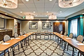 Hampton Inn & Suites Bellevue Downtown-Seattle