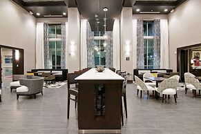 Hampton Inn & Suites Bellevue Downtown-Seattle