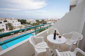 DebbieXenia Hotel Apartments