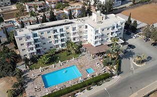 DebbieXenia Hotel Apartments