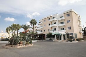 DebbieXenia Hotel Apartments
