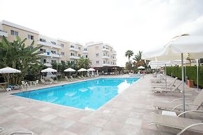 DebbieXenia Hotel Apartments
