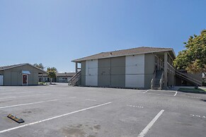 Coastal Valley Inn