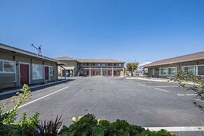 Coastal Valley Inn