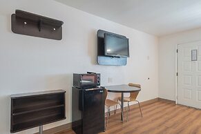 Coastal Valley Inn