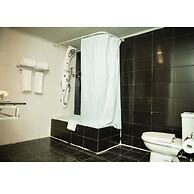 Cherry Maryski Hotel