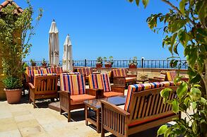 Cherry Maryski Hotel