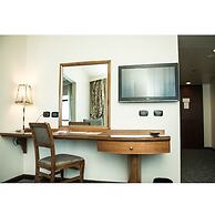 Cherry Maryski Hotel