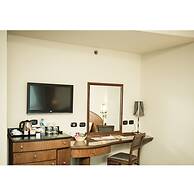 Cherry Maryski Hotel