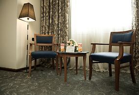 Cherry Maryski Hotel