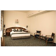 Cherry Maryski Hotel