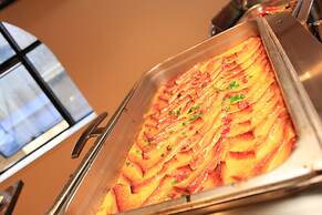 Cherry Maryski Hotel