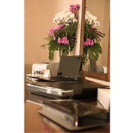 Cherry Maryski Hotel