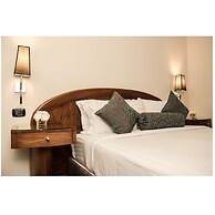 Cherry Maryski Hotel