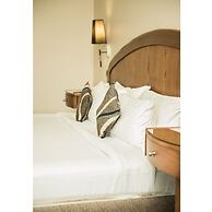 Cherry Maryski Hotel