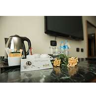 Cherry Maryski Hotel