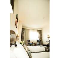 Cherry Maryski Hotel