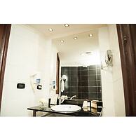 Cherry Maryski Hotel