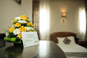 Cherry Maryski Hotel