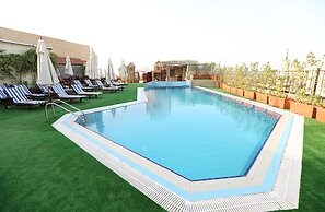 Cherry Maryski Hotel