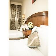 Cherry Maryski Hotel