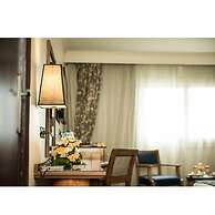 Cherry Maryski Hotel