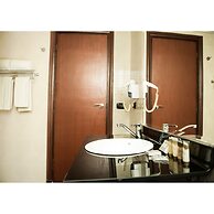 Cherry Maryski Hotel