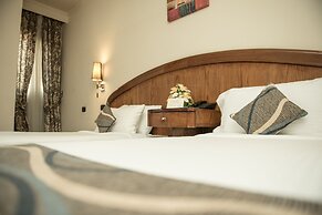 Cherry Maryski Hotel