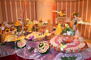 Cherry Maryski Hotel